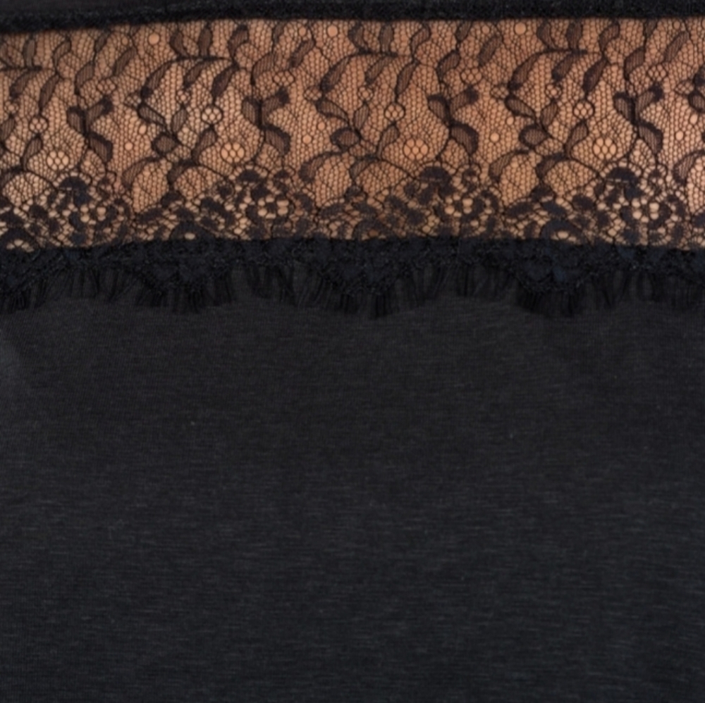 🖤Black Lace Panel Top - Picture 4 of 5